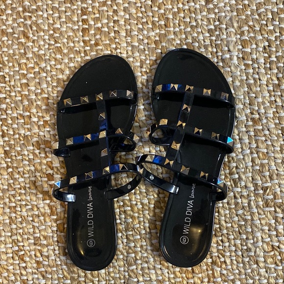 Wild Diva Shoes - Studded jelly Sandals
